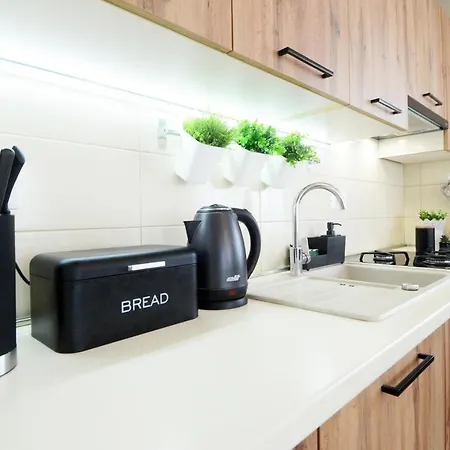 Beautiful Butterfly With Free Parking Apartment Pula